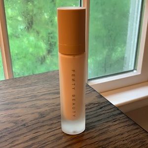 Fenty Beauty Pro Filt’r Soft Matte Primer